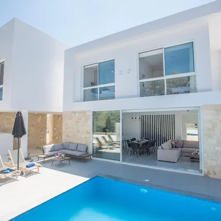 4 Schlafzimmer Mit Pool Im Zentrum Von Feriehus Protaras